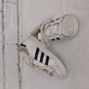 shell toe adidas finish line